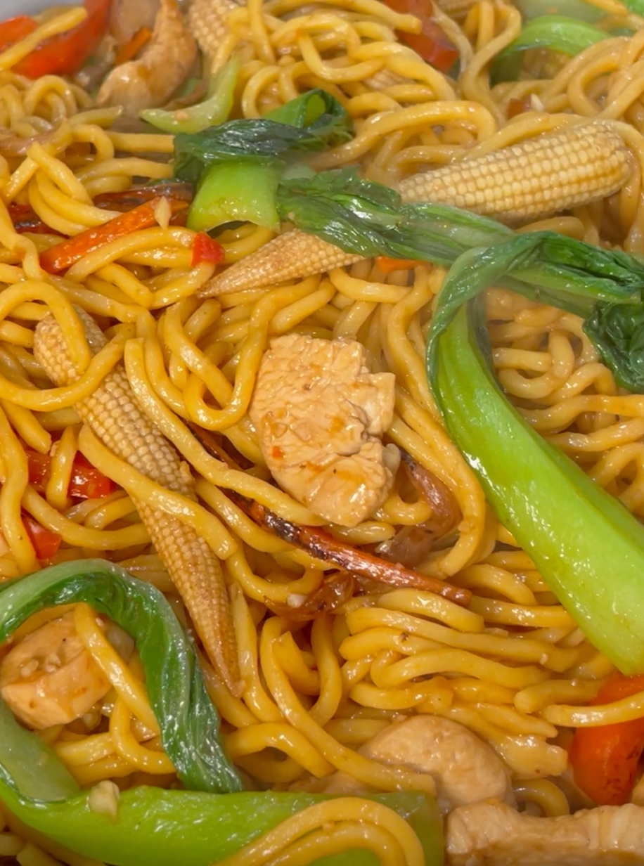 Chicken Lo Mein